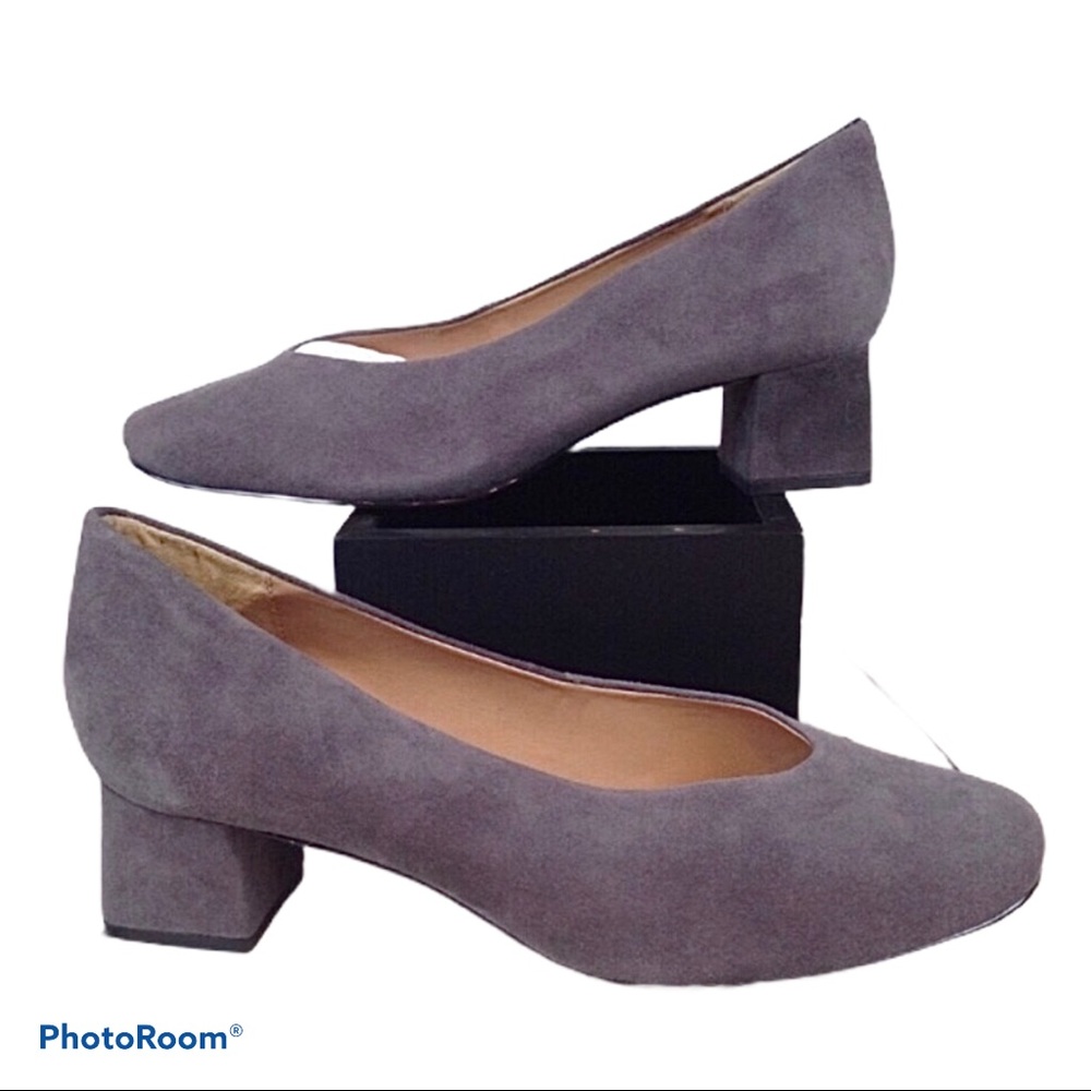 Barneys New York round toe gray suede chunky heels